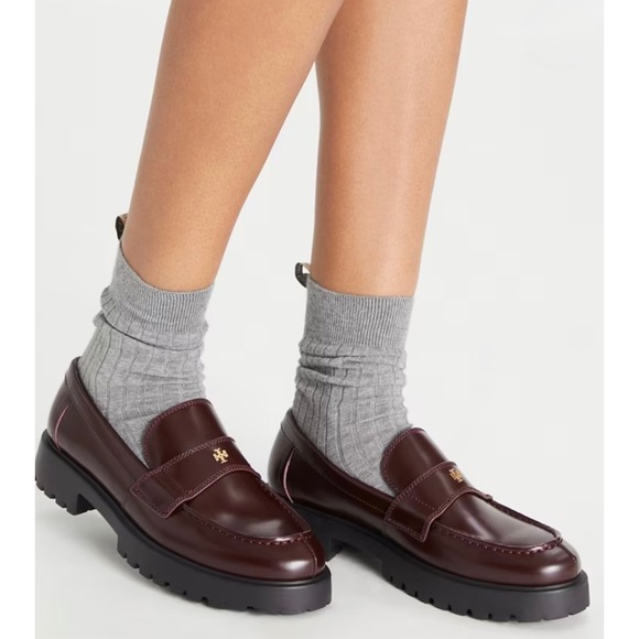 Tory Burch Classic Lug Sole Loafers Size‎ 8.5 Plum Burgundy Leather Academia NEW